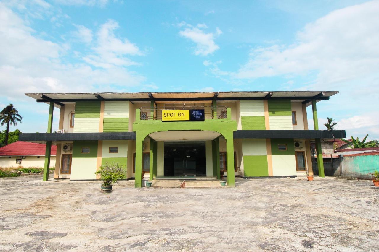 Spot On 2809 Hotel Yasmin Siak Sri Indrapura Bagian luar foto