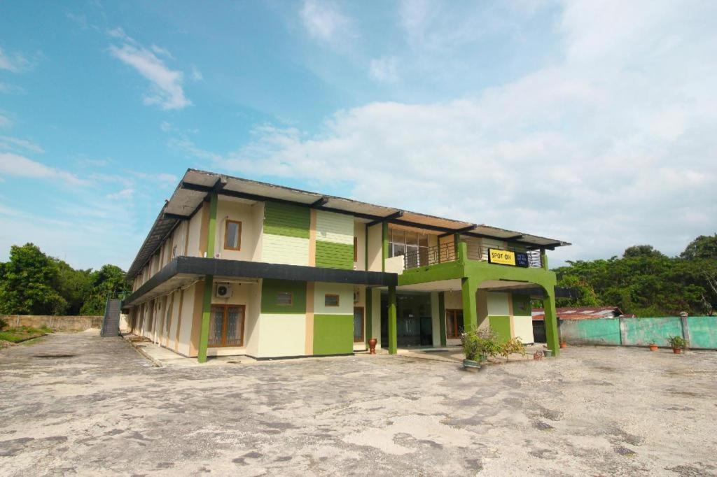 Spot On 2809 Hotel Yasmin Siak Sri Indrapura Bagian luar foto